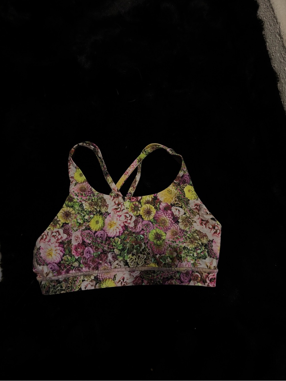 Lululemon size 6 sports bra
